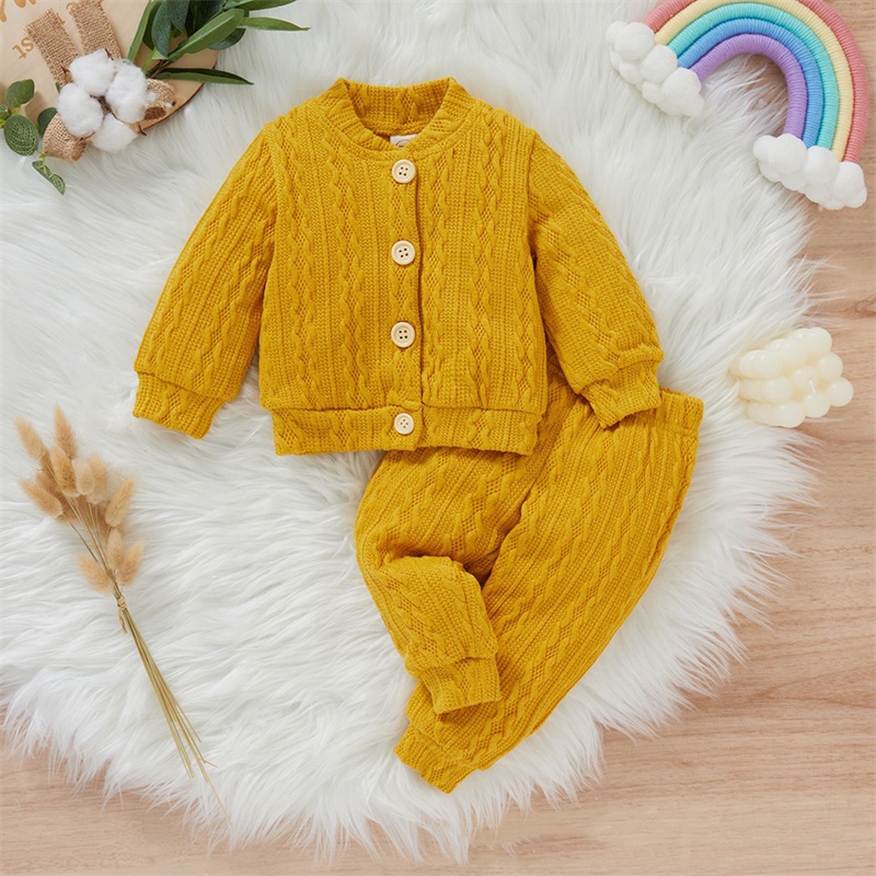 Set đồ 2 mảnh Bear Leader gồm áo khoác cardigan dệt kim và quần dài thời trang mùa đông cho bé gái