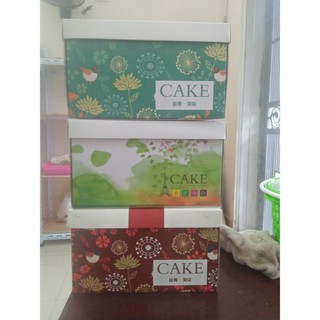 Hộp đựng bánh sinh nhật có dây size 31cm
