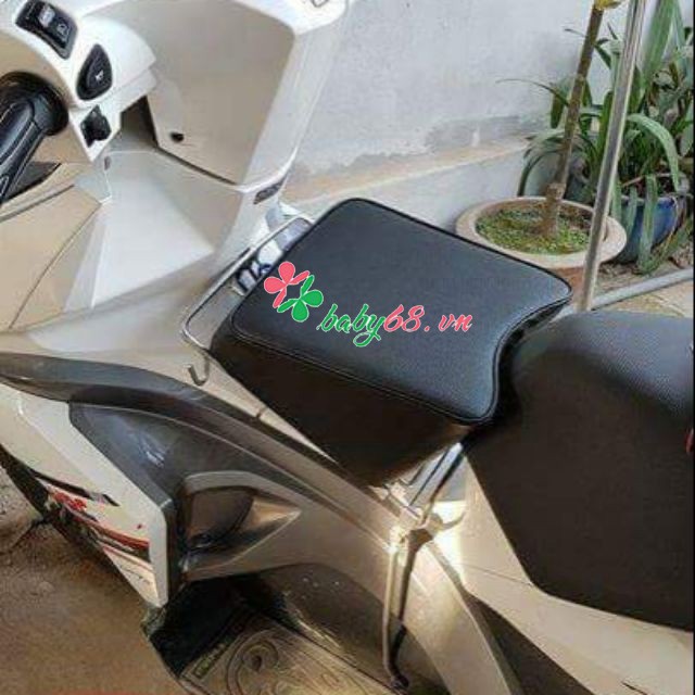 Nệm ngồi xe máy cho bé ( Dành cho xe AB và PCX)