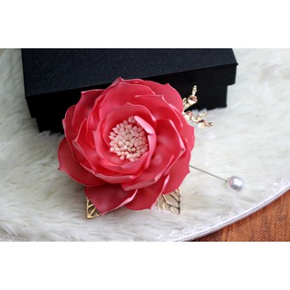 Hoa cài áo Handmade kèm hộp lót nhung sang trọng