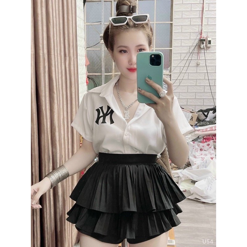 chân váy xếp ly kèm quần trong