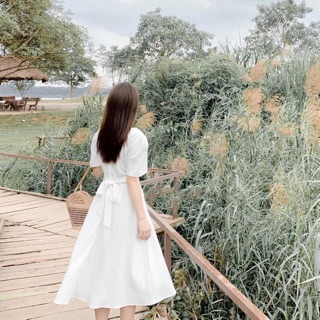 Đầm trắng cổ tròn thắt eo (kèm hình thật)