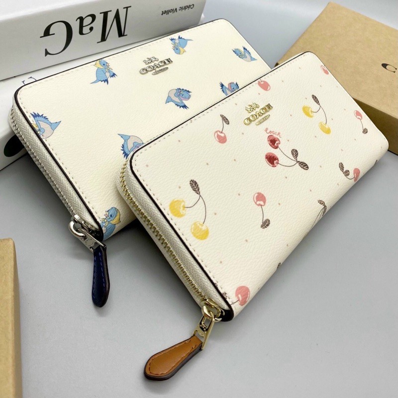 VÍ COACH C2893-1813