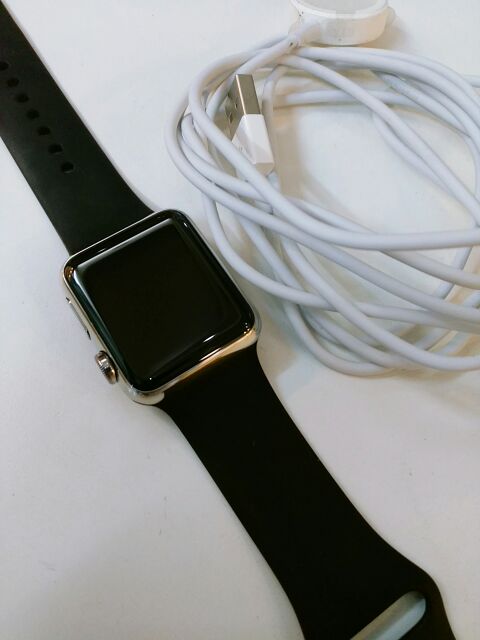 Đồng hồ apple watch gen 1 thép đẹp như mới dây zin sạc zin