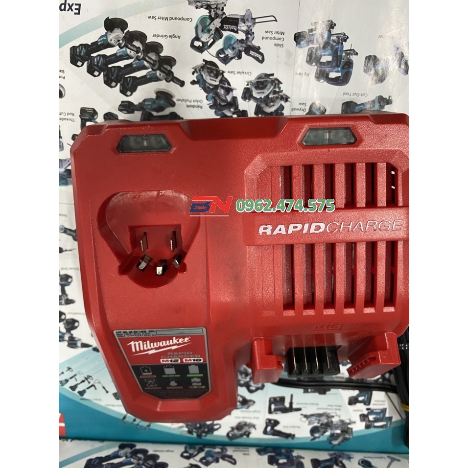 Sạc nhanh Rapid Charge Milwaukee 48-59-1808 ( hàng like new đã lên điện 220v). BN.