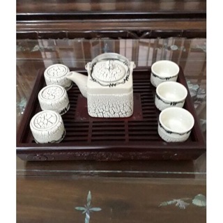 Bộ ấm chén giá rẻ kèm khay