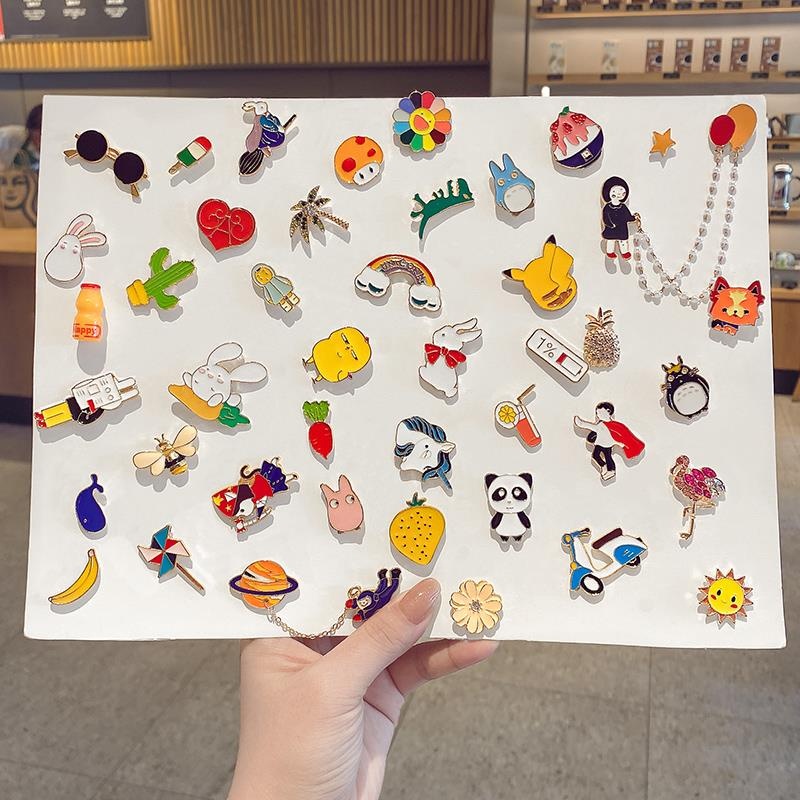 Ghim cài áo thiết kế kiểu dáng hoạt hình phong cách Nhật Bản hợp thời trang