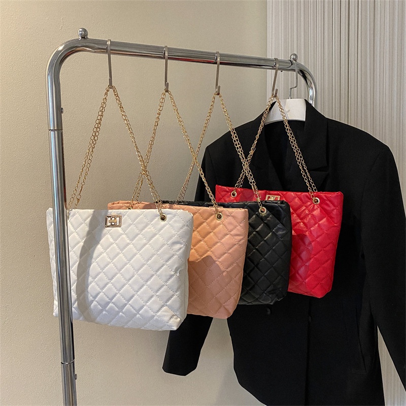 Túi Xách Thêu Họa Tiết Hình Thoi Đơn Giản Thời Trang Cho Nữ