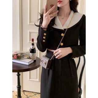 Váy đen set: áo cổ trắng to tay dài, chân váy a dài basic