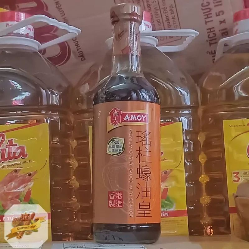 Dầu Hào Sò Điệp Amoy 555gr/ Premium Oyster Sauce - Hong Kong