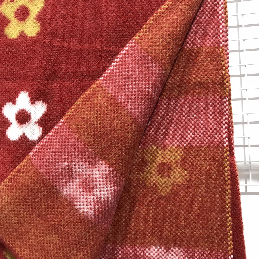 Khăn choàng len dệt kim mùa đông họa tiết hoa size 190x35cm - Mã LE19