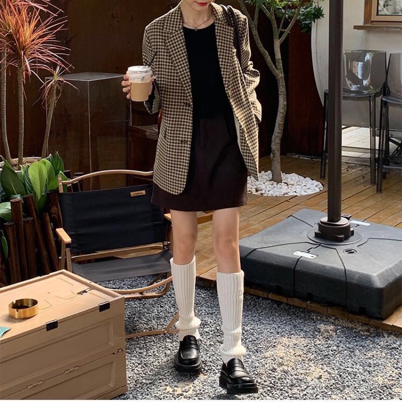 Áo khoác blazer kiểu dáng vintage , áo vest dạ hoạ tiết kẻ caro tay dài có túi màu nâu cafe hàng QC loại 1 dày dặn
