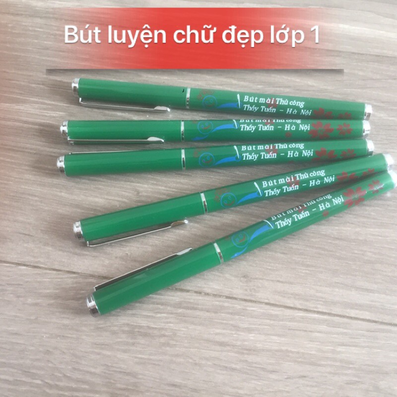 Bút luyện chữ đẹp Thầy Tuấn -Hà Nội (học sinh lớp 1, người luyện viết chữ đẹp)