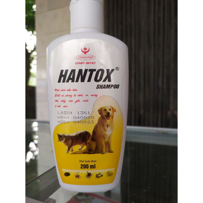 Sữa tắm diệt ve, rận chó, mèo - Hantox shampoo 200ml Nhũ bạc vàng