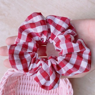 Scrunchies cột tóc caro