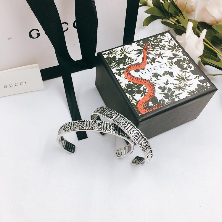 Vòng tay đôi Gucci Double G FW21
