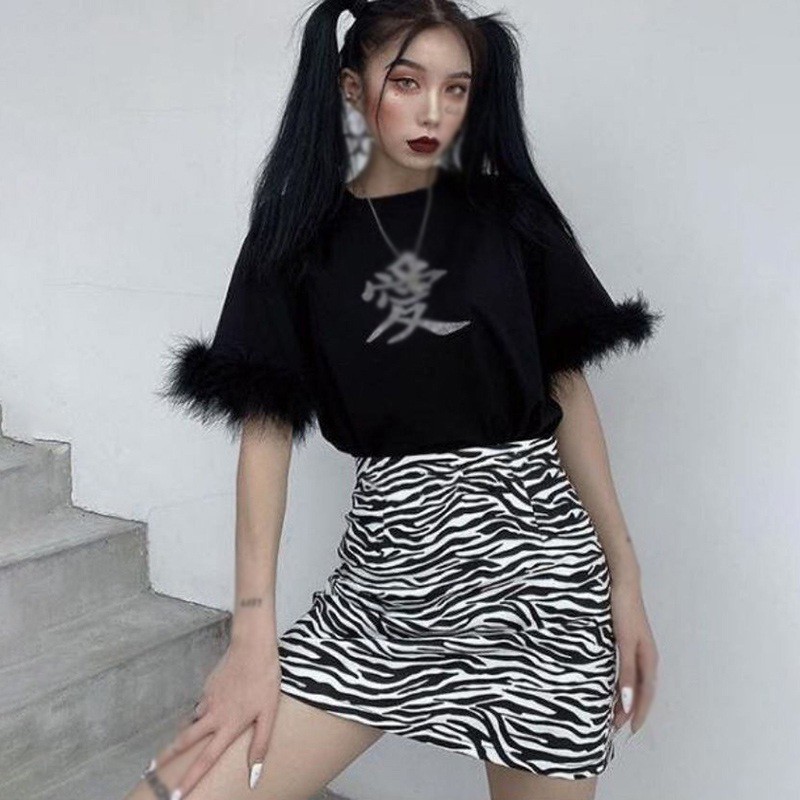Chân váy chữ A họa tiết cá tính thời trang cho nữ | BigBuy360 - bigbuy360.vn