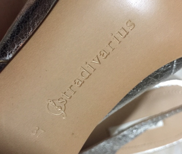 Giày Stradivarius Auth Bạc Size 37 ( Có Sẵn )