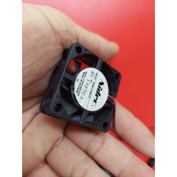 Quạt tản nhiệt Nidec 24v 4cm×4cm×1.5cm tháo máy.