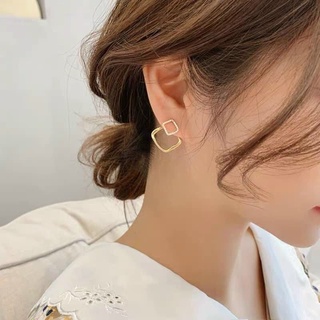 Khuyên tai đá mẫu mới