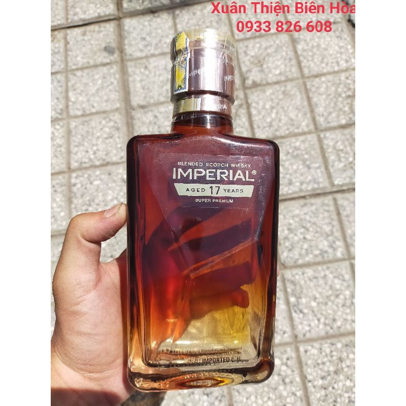 Vỏ chai rượu thủy tinh Imperial 17 năm xuất xứ Hàn Quốc rất đẹp.