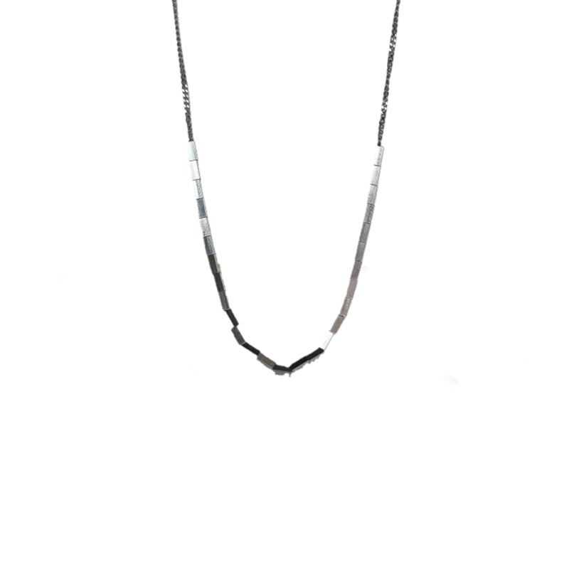 Dây chuyền nam Deoji hạt Titan chữ nhật sang trọng bằng Titan không gỉ