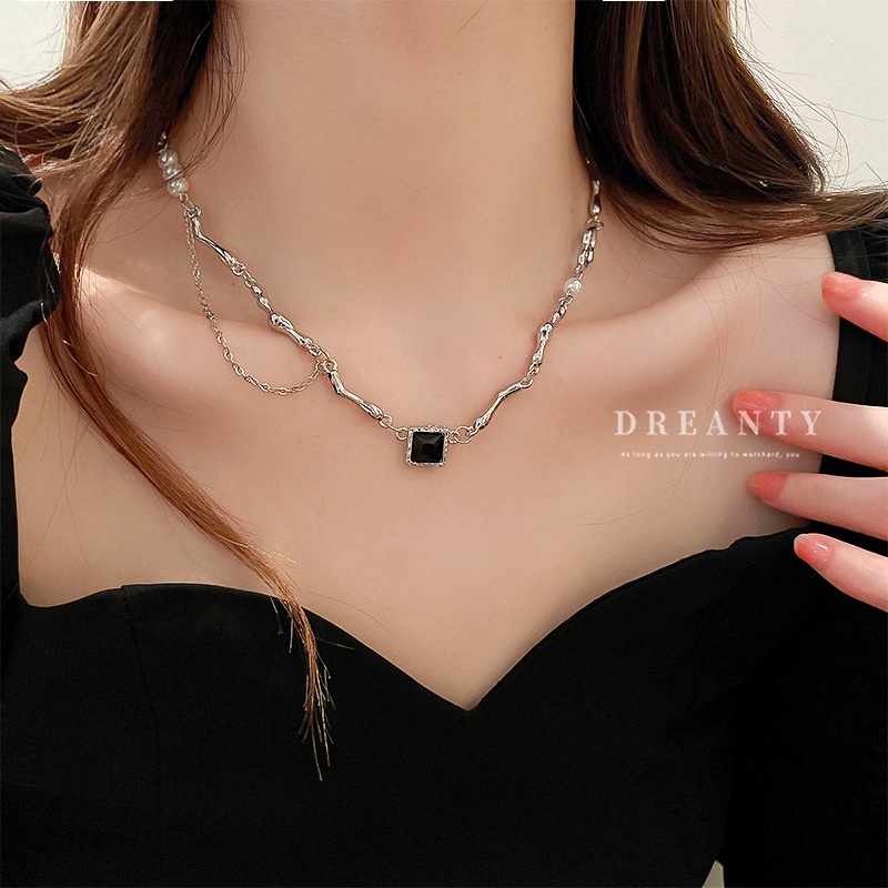 Dây Chuyền Mặt Vuông Đính Ngọc Trai Giả Phong Cách Hip-Hop