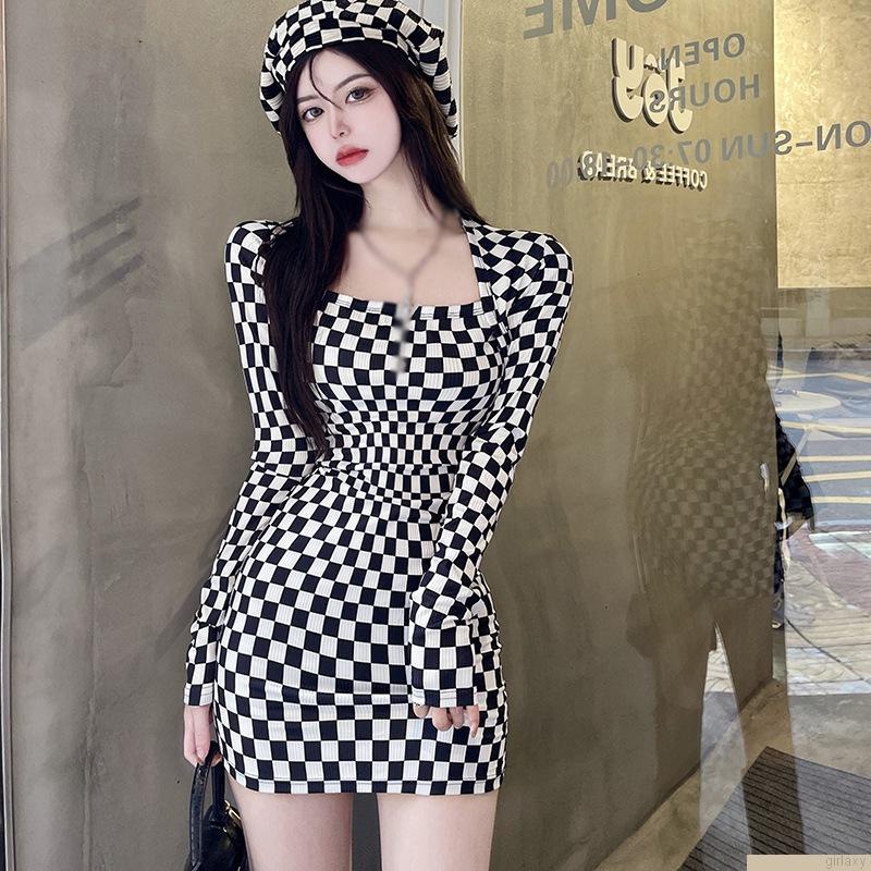 Váy body tay dài cổ vuông họa tiết caro phong cách Hàn Quốc