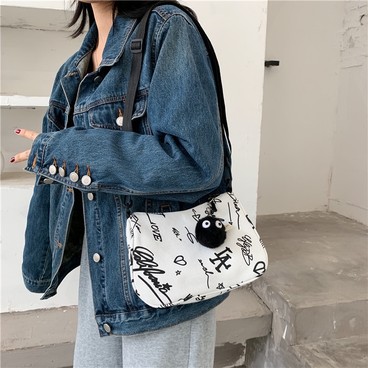 Túi vải đeo chéo họa tiết phong cách ulzzang, túi canvas in chữ graphity hot trend, Emmer191