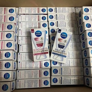 Kem đánh răng làm trắng răng Perl Weiss