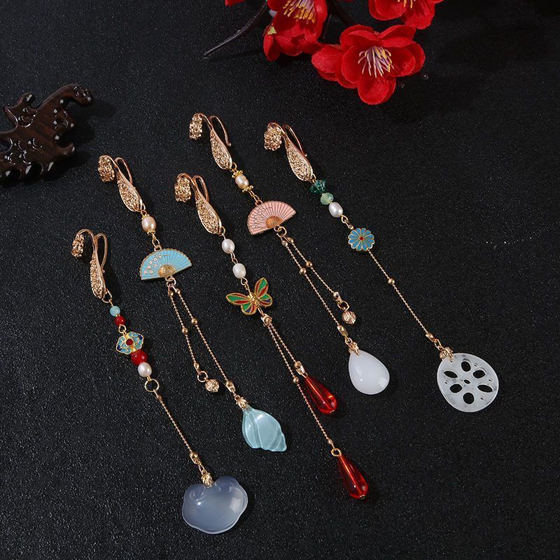 Mặt Dây Chuyền Hình Sườn Xám Phong Cách Trung Hoa Cổ Điển