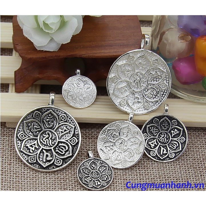 Mặt dây chuyền Chữ Vạn và thần chú Om Mani Padme Hum -DC313