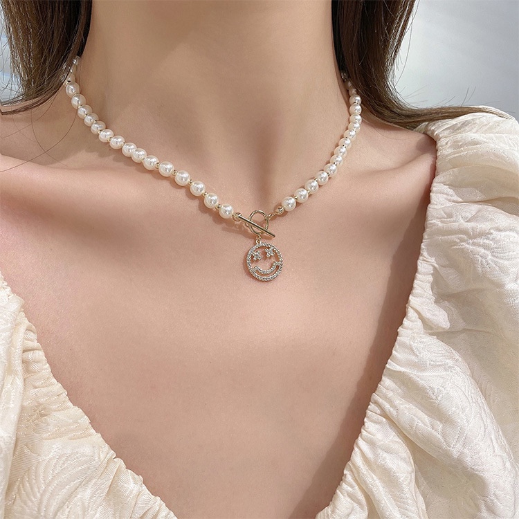 Vòng cổ Ngọc Trai Hình Mặt Cười Sang Trọng Phong Cách Baroque Cho Nữ