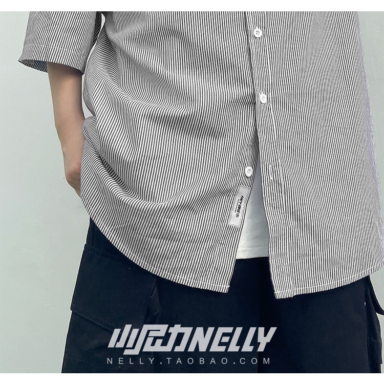 Áo sơ mi Nelly Heybig cộc tay kẻ sọc xám