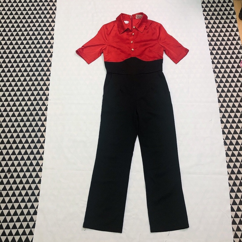 Jumpsuit  đỏ đen phối màu siu phẩm đồ si 2hand