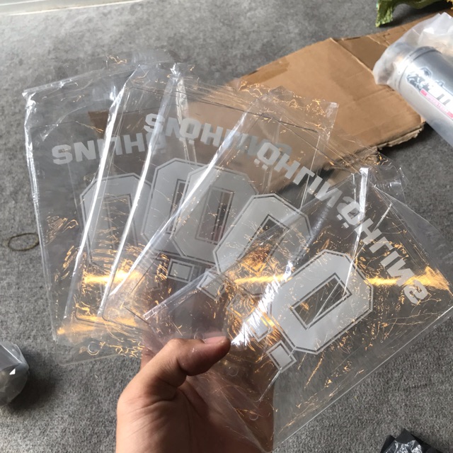 mica che phuột trong suốt