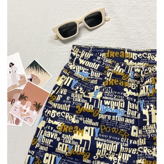 Quần short chữ cá tính