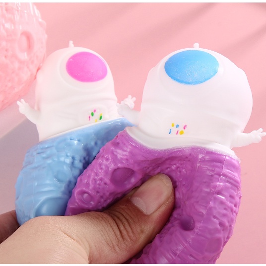 phi hành gia bóp DCB38 đồ chơi trong phòng astronaut squishy toy