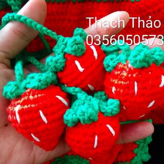Bikini quả dâu cho bé