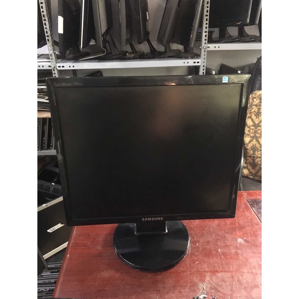 Màn hình máy tính 17 ich vuông sáng đẹp... phục vụ ae thiết kế đồ họa [giá rẻ] | BigBuy360 - bigbuy360.vn