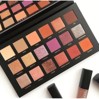 Bảng Phấn Mắt Huda Beauty Desert Dusk palette