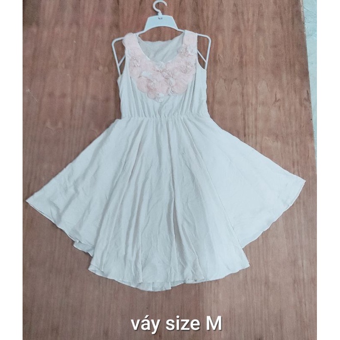 váy voan hàn màu kem