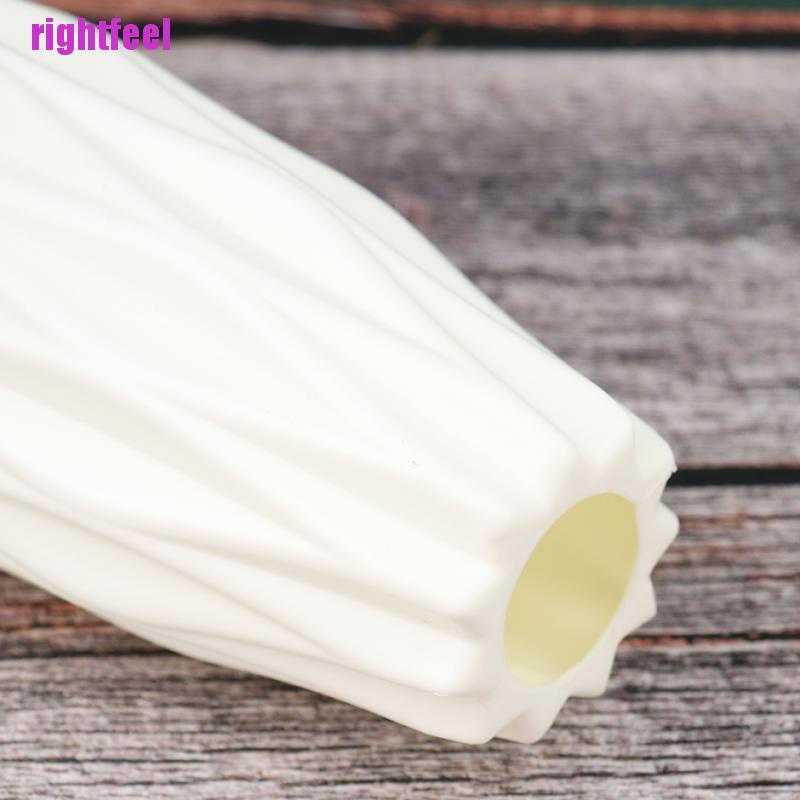 Bình Hoa Bằng Nhựa Màu Trắng Trang Trí Nhà Cửa