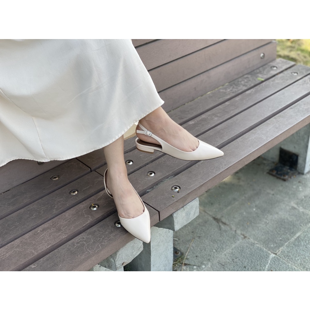 Giày cao gót Annmodels  slingback khoét eo mũi nhọn phối dây hở gót cao 2cm _Min331