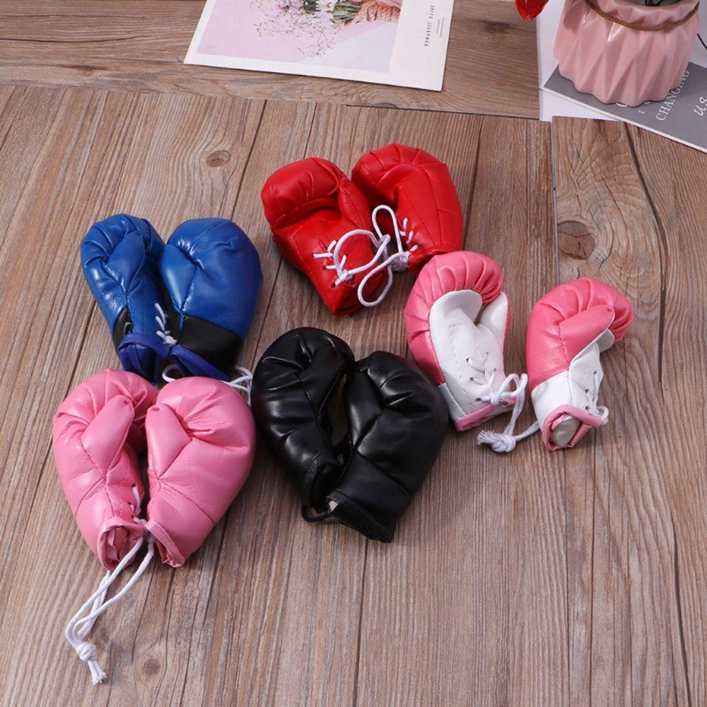 Set 2 Mặt Trang Trí Xe Hơi Hình Găng Tay Boxing Bằng Da Độc Đáo