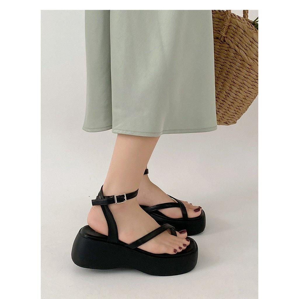 Dép quai hậu xỏ ngón đế bằng bệt , Dép kẹp đế cao 7cm cực xinh siêu hot hit