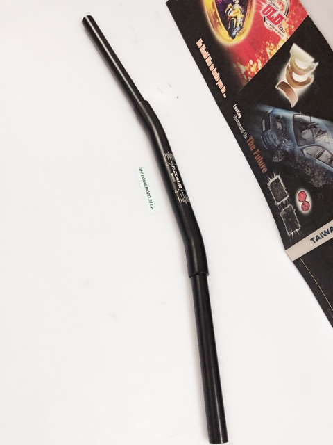 Ghi đông moto nhôm rizoma 28 li thẳng mã 0261