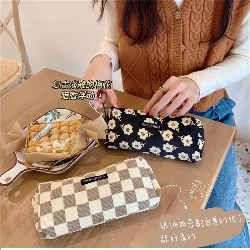 Túi Đựng Bút Vải Nhung Kẻ Cỡ Lớn Họa Tiết Hoa Cổ Điển Cho Học Sinh Ốp