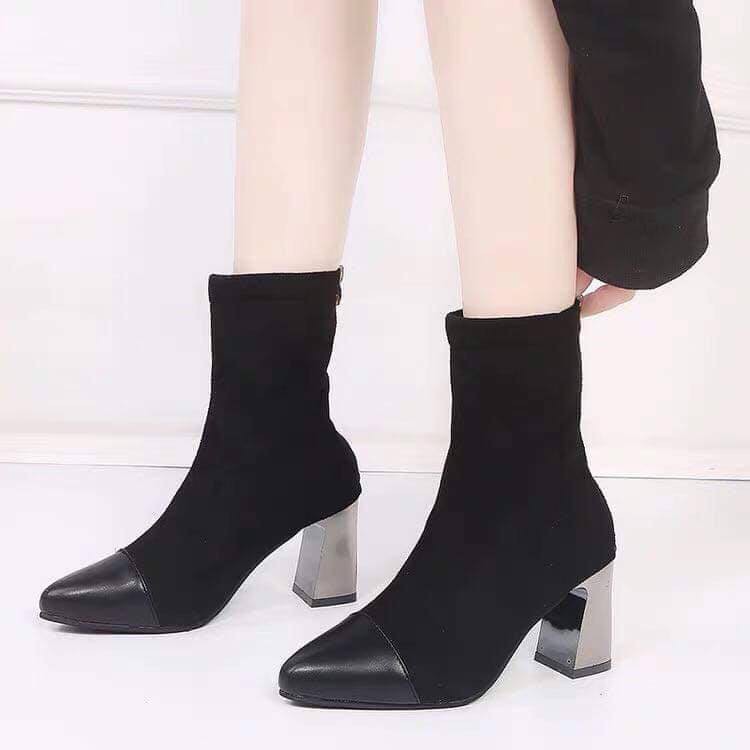 Bốt ngắn gót bạc ATHL1