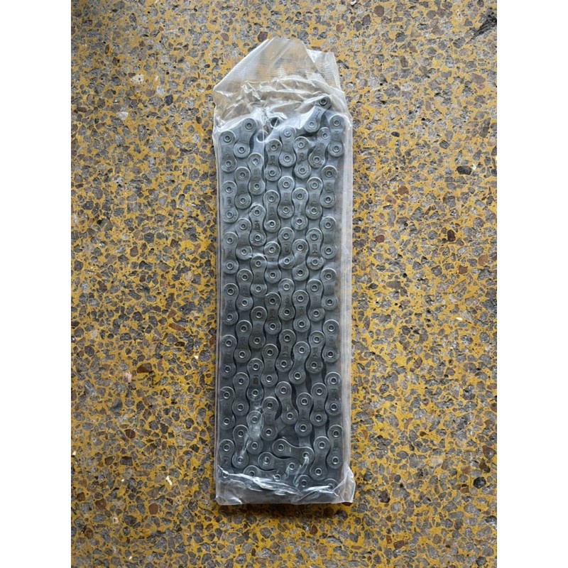 Sên , xích Shimano 9 speed .